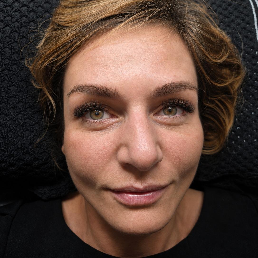 Volume lash extensions on a Lux Lash Spa client